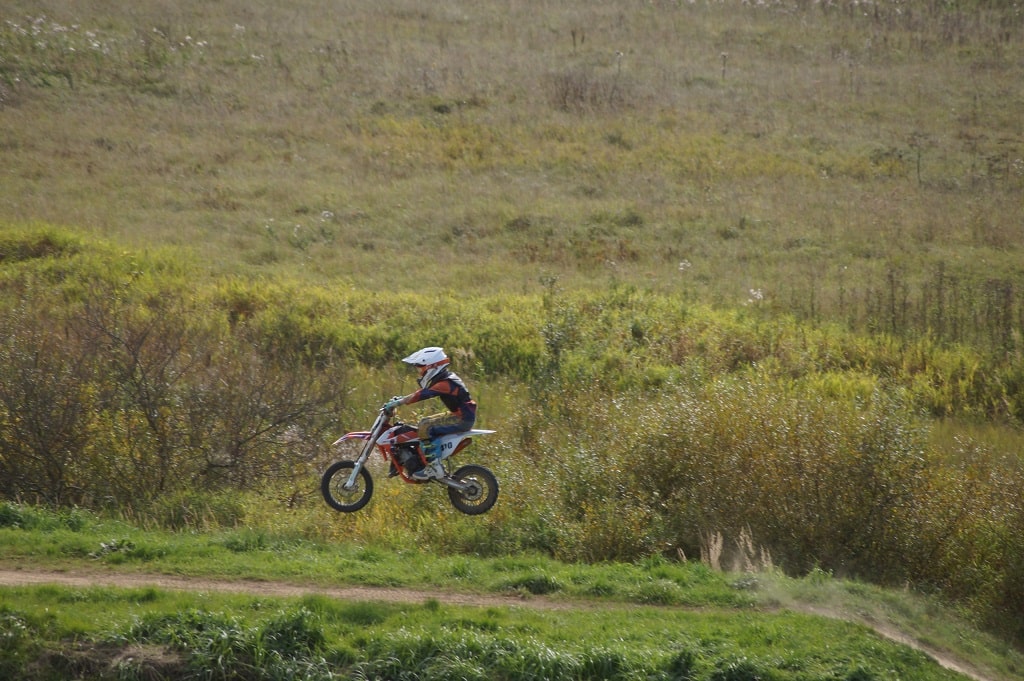 Фотоотчет с тренировок по мотокроссу команды из Ярославля Hawks Team MX в Нерехте 14 сентября 2025 год.