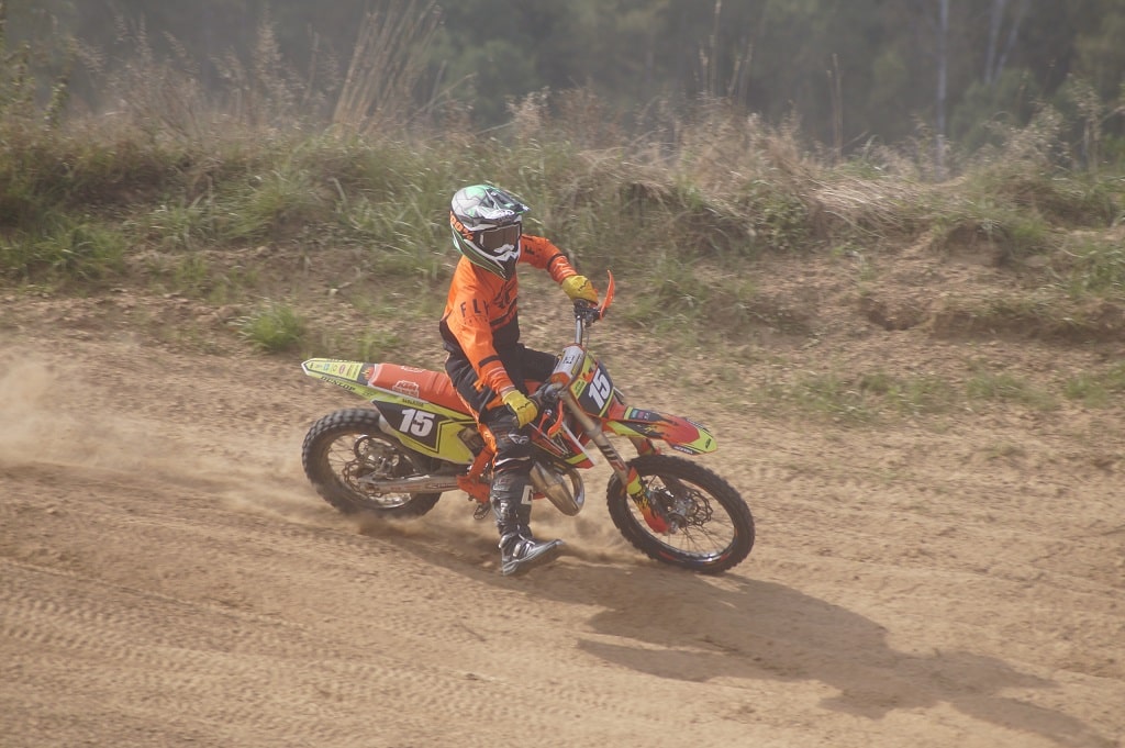 Фотоотчет с тренировок по мотокроссу команды из Ярославля Hawks Team MX в Нерехте 14 сентября 2025 год.