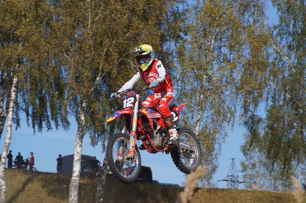 Фотоотчет с тренировок по мотокроссу команды из Ярославля Hawks Team MX в Нерехте 14 сентября 2025 год.