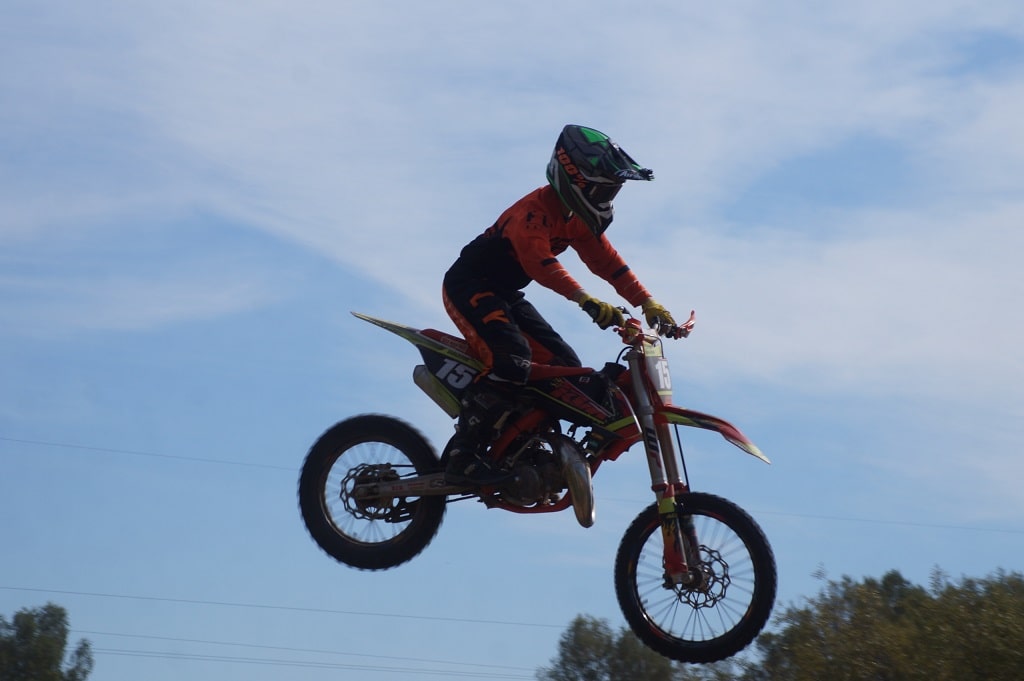 Фотоотчет с тренировок по мотокроссу команды из Ярославля Hawks Team MX в Нерехте 14 сентября 2025 год.