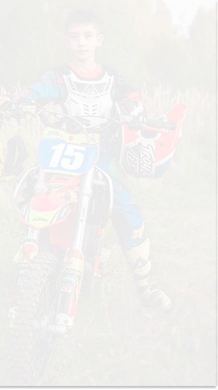 Артем Халезов