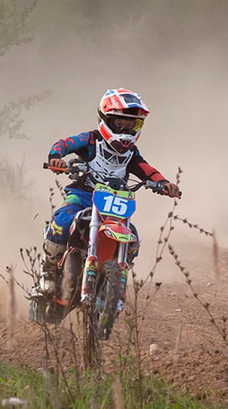 Артем Халезов