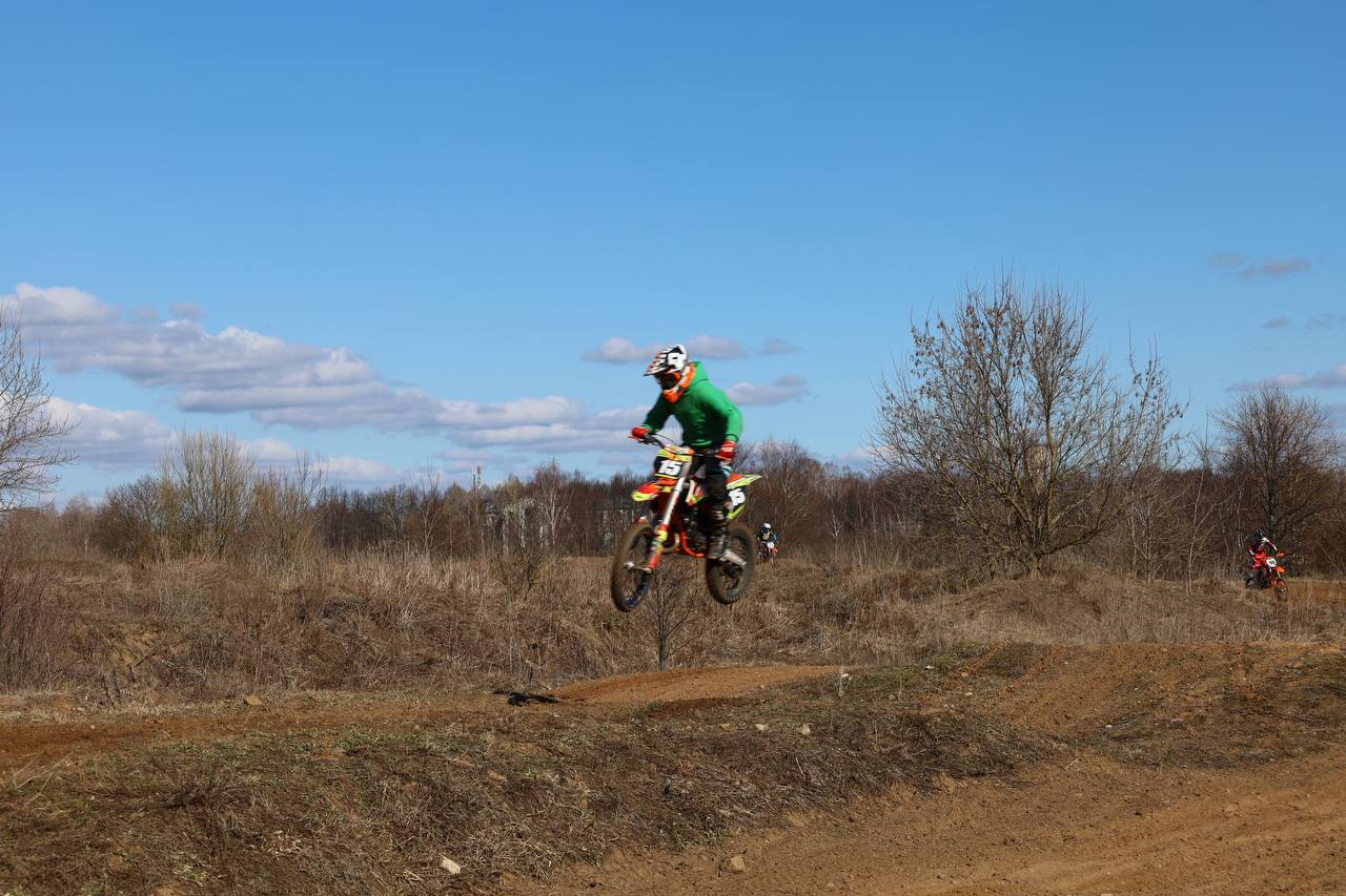 Hawks Team MX - тренировки ярославской команды по мотокроссу в городе Углич